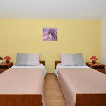 Nina - Two Bedroom With Balcony A3 * Vinisce