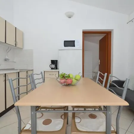 Appartement Nina - Two Bedroom With Balcony A3 *